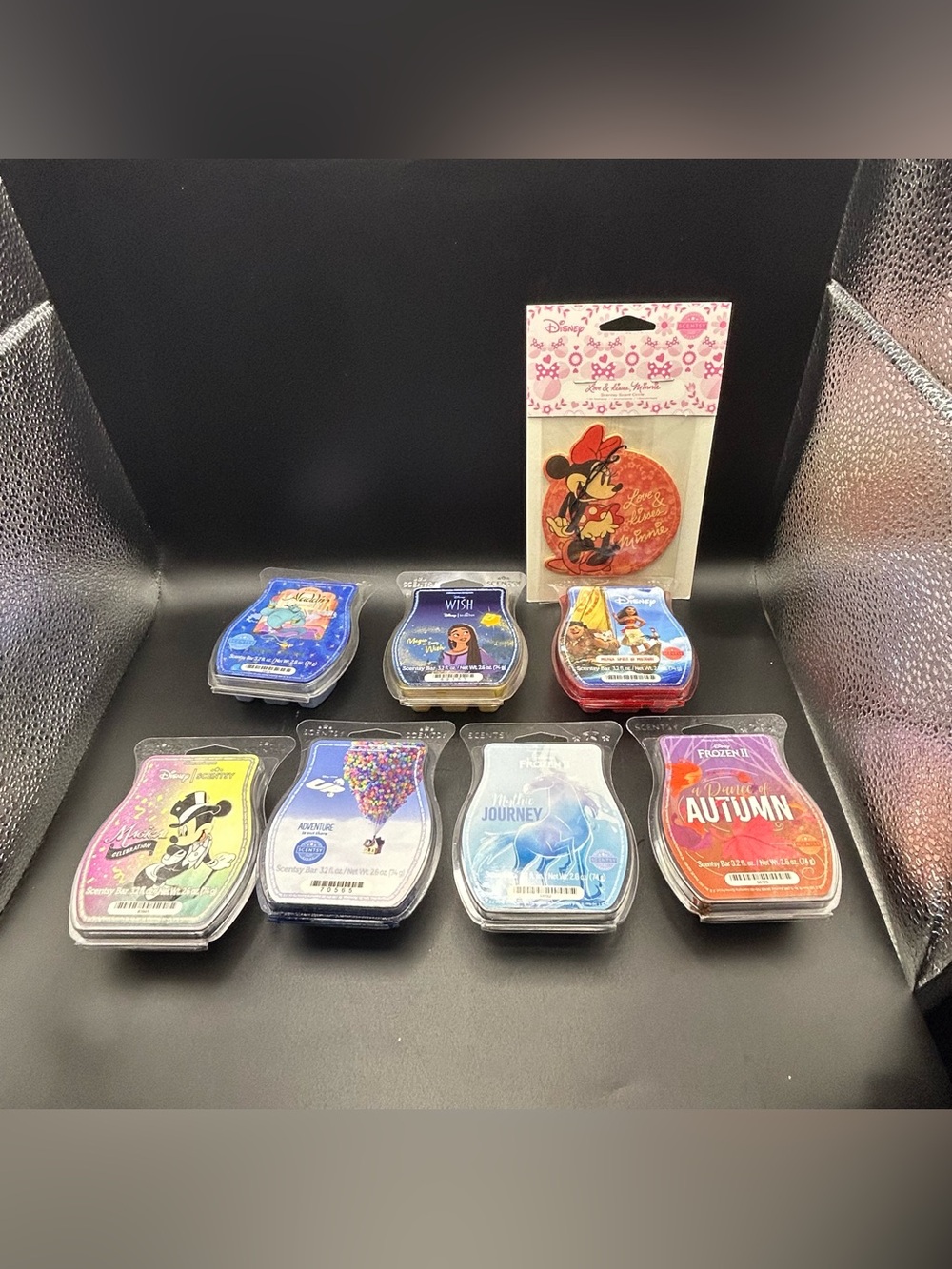 Scentsy Disney Wax Bar Melts- Scent Circle Various Scents New & Retired Lot of 8